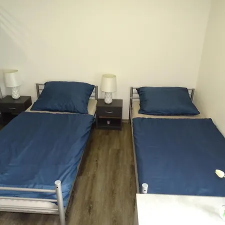 Appartement Apartman Nebuzely