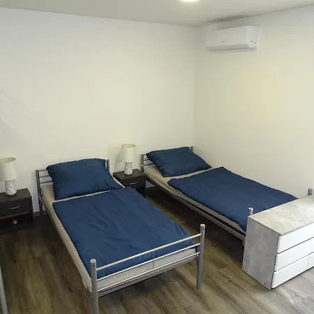Apartman Nebuzely *